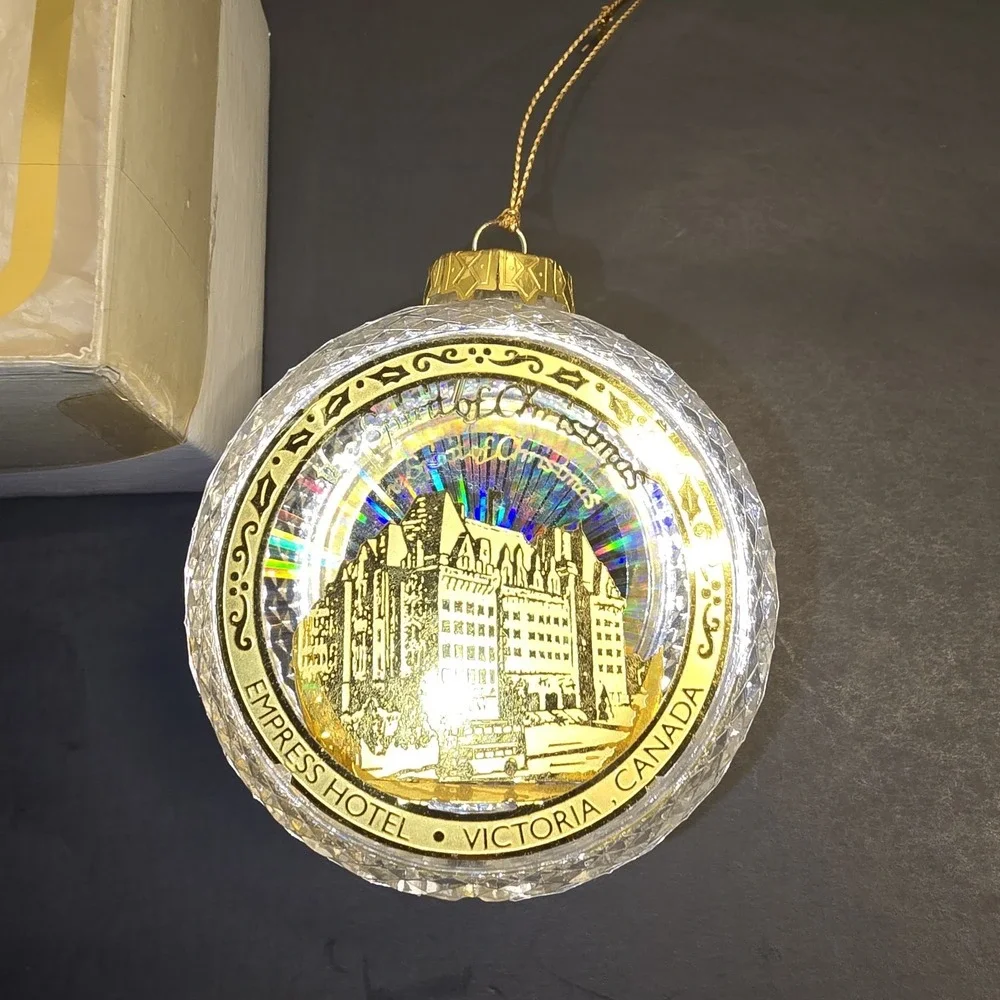 Homeplace Creations Empress Hotel Victoria‎ Canada Christmas Ornament
